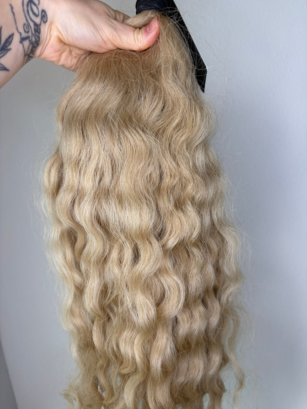 Slavic curl 24” 206g LO160