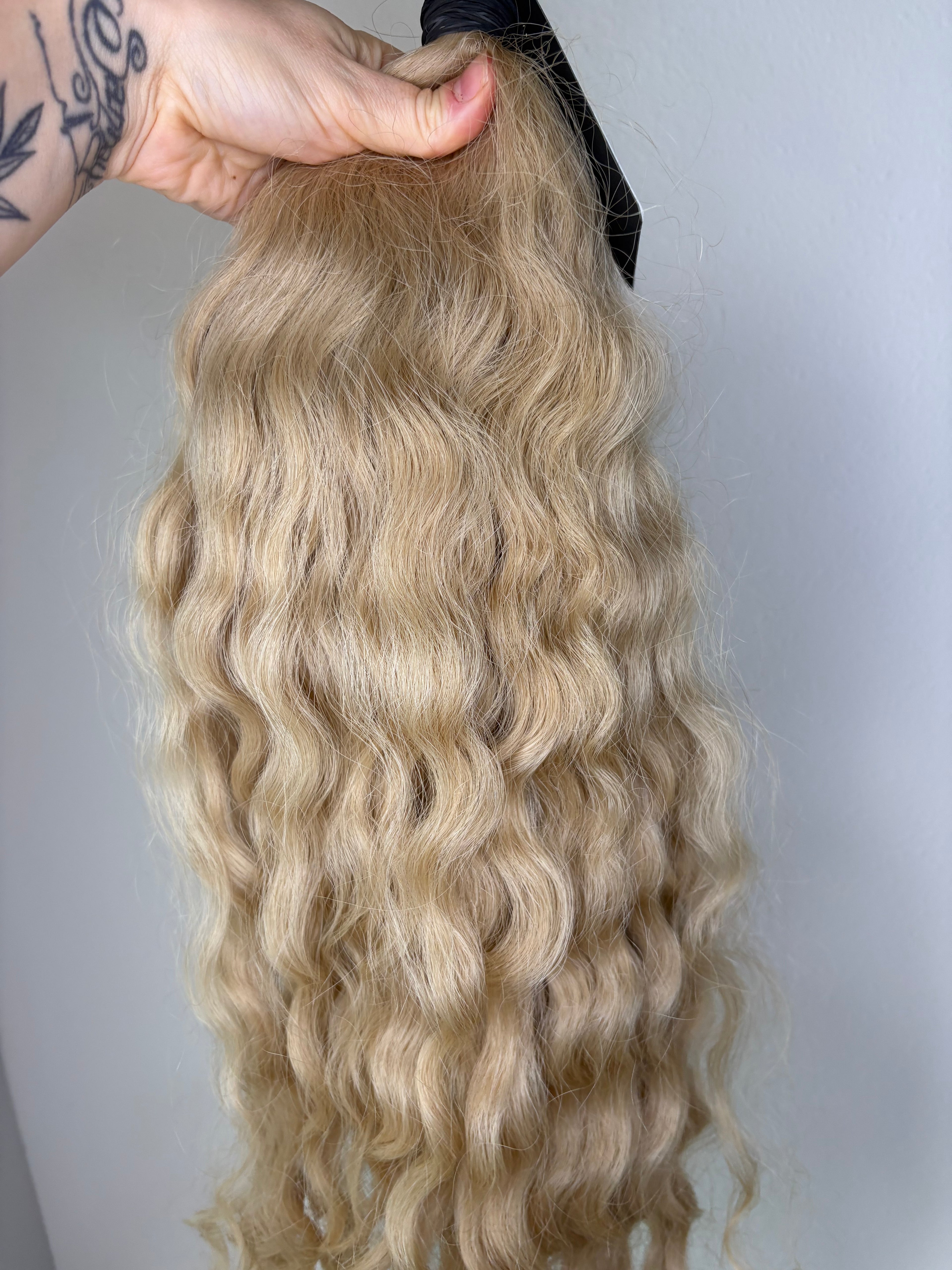 Slavic curl 24” 206g LO160