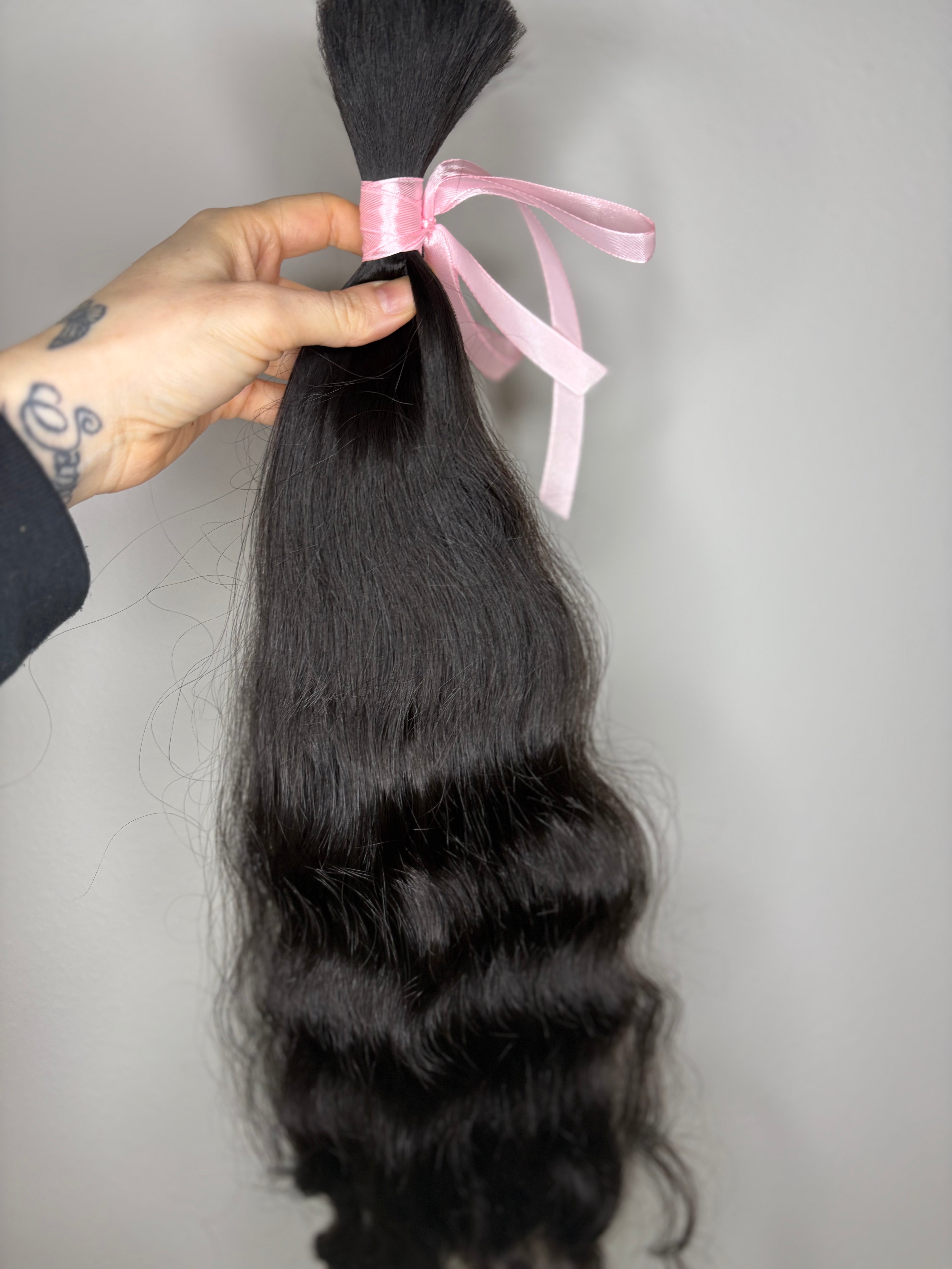Slavic Virgin curl A0058 24” 102g