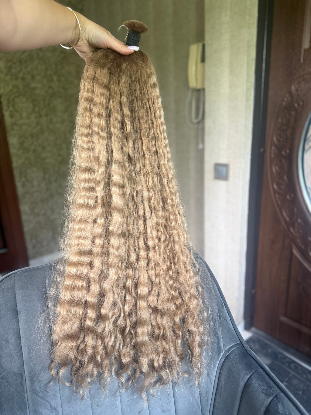 Slavic curly 33” 295g