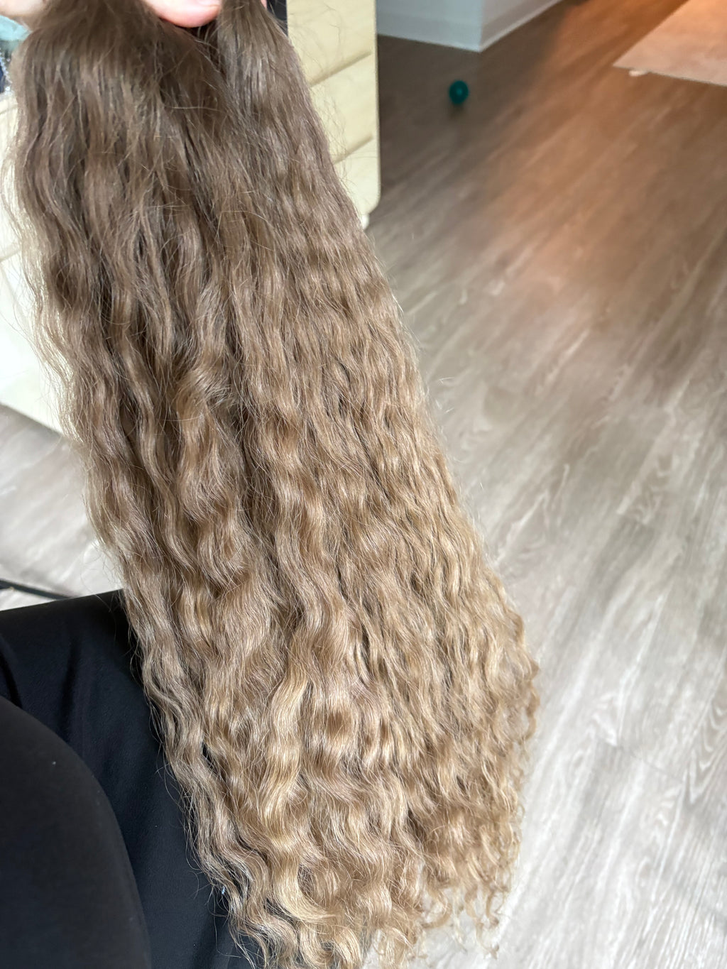 Slavic curl 30” 208g LO152