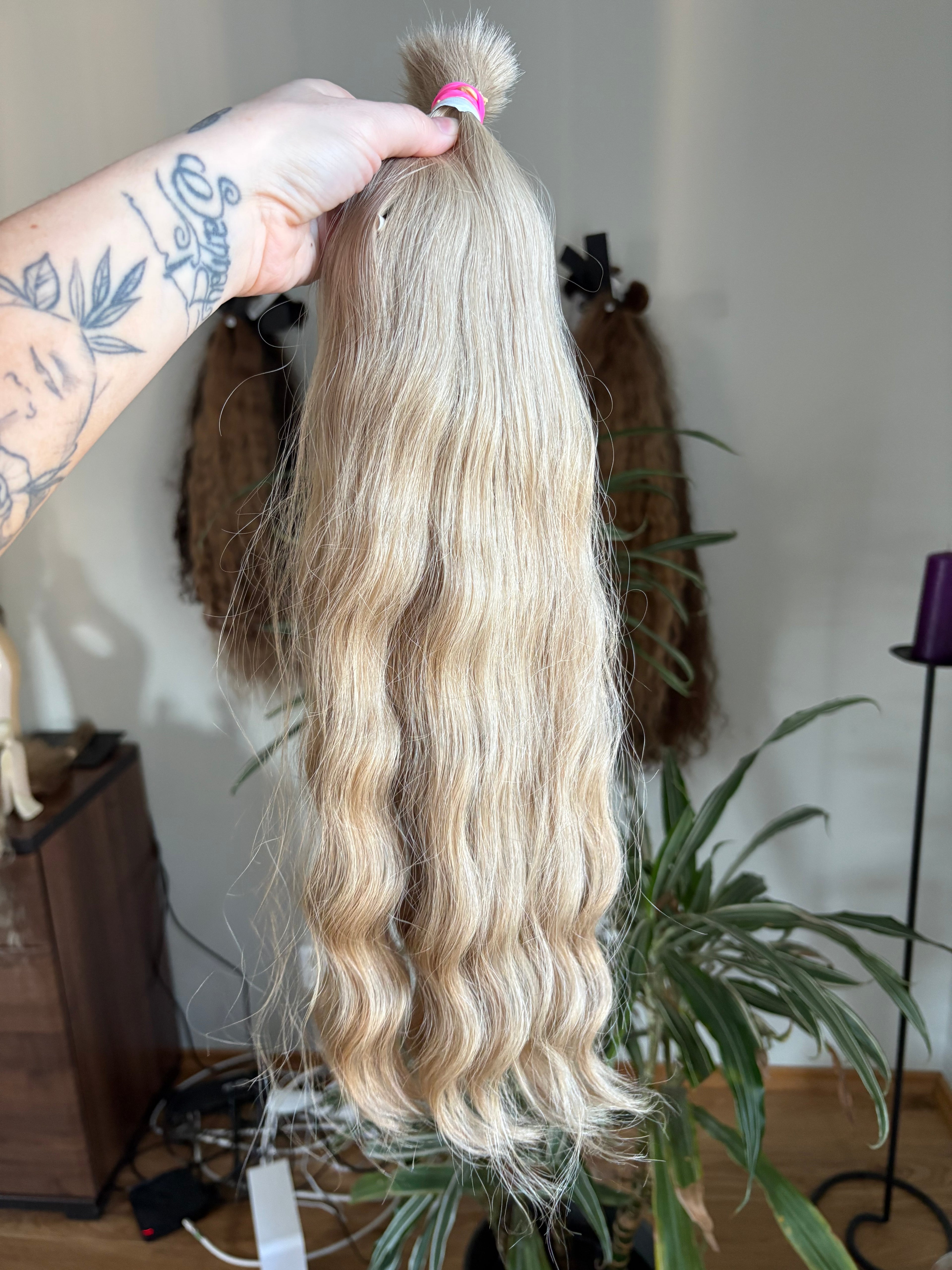 Slavic hair 20” 91g A0100